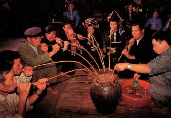 Rượu cần của người Mông- đặc sản Đồng Hỷ